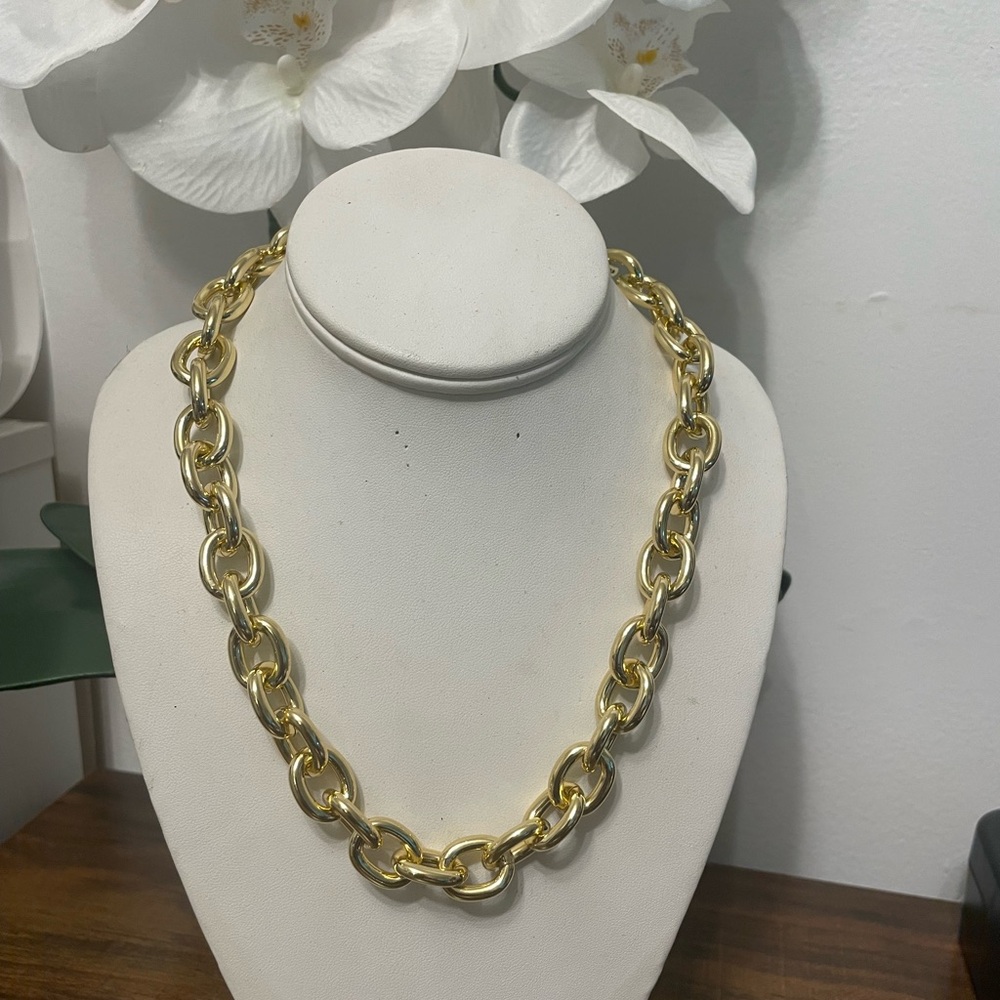 NECKLACE - Picture 6 of 11